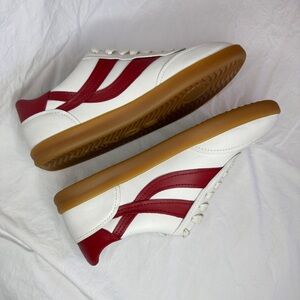 Never Worn: Vince Oasis White and Red Sneakers
